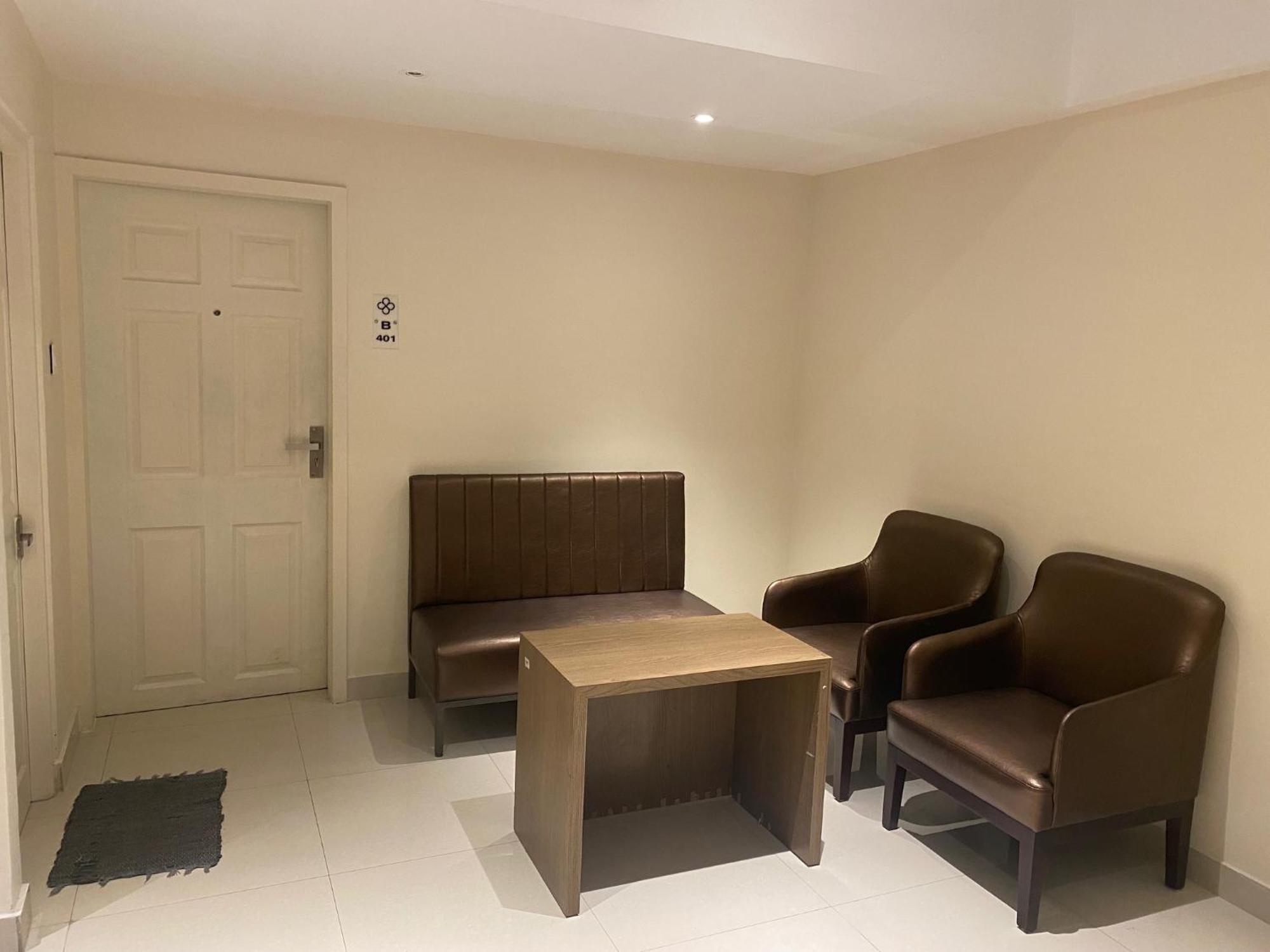 Sona Hotel Thrissur エクステリア 写真